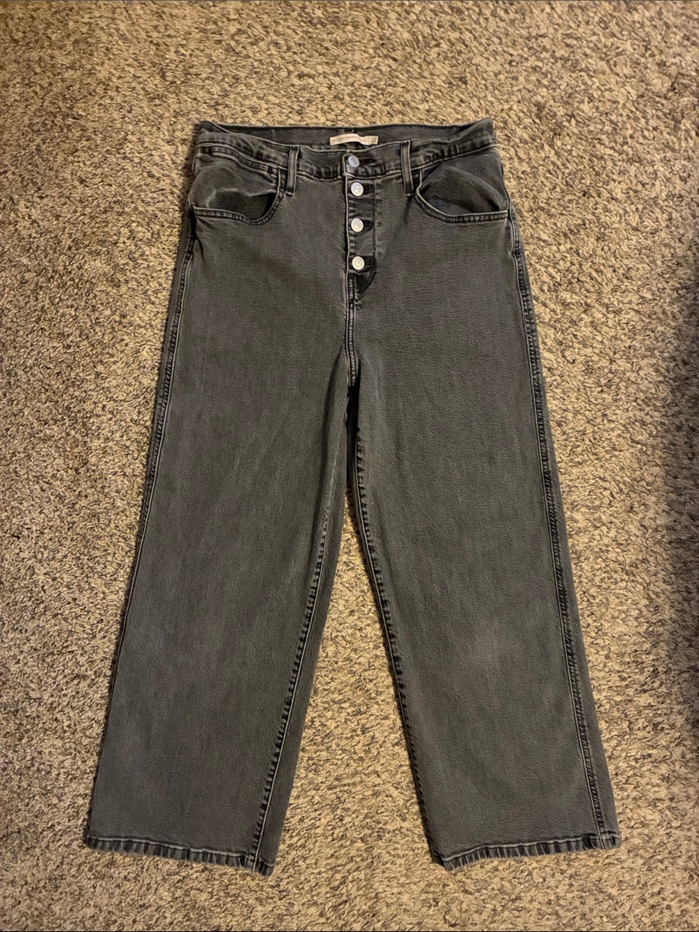 Levi’s women’s grey mile high cropped wide leg jeans -size 31